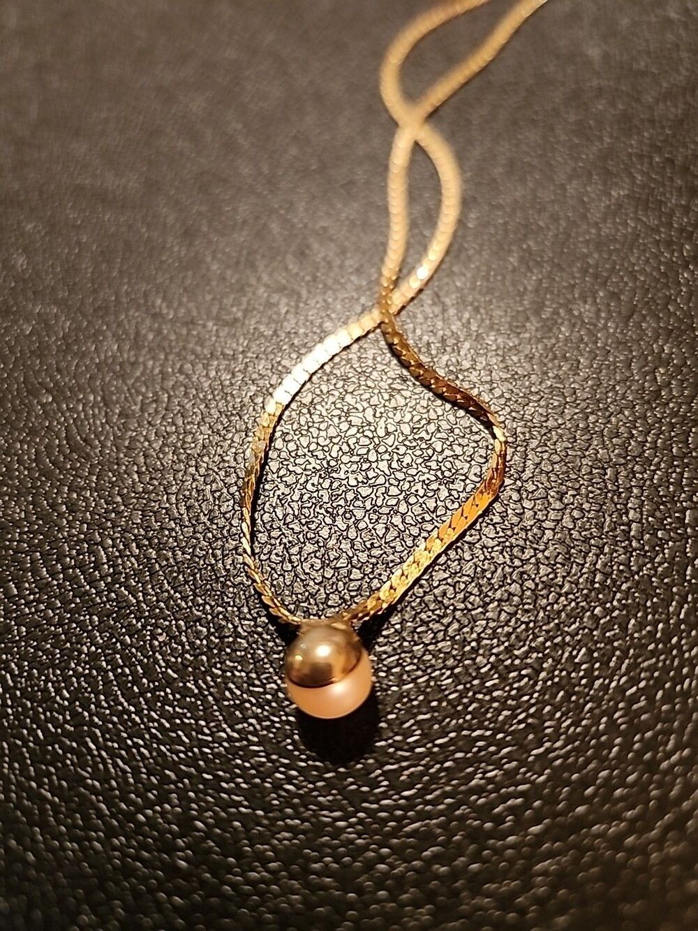 Gold Tone 18" Necklace With Attached Simulated Pearl Drop - Picture 4 of 5